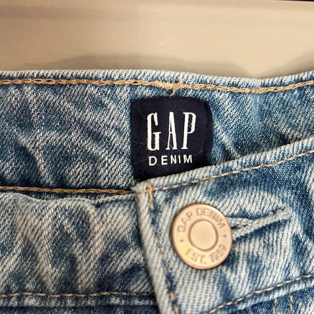 Gap Mom Jean - Picture 6 of 9